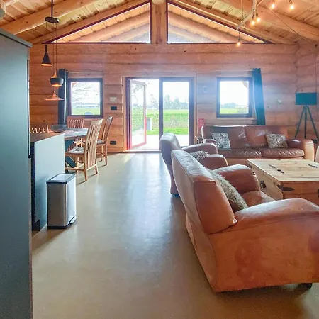 3 Bedroom Lovely In