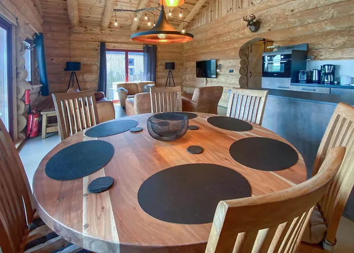 3 Bedroom Lovely In *