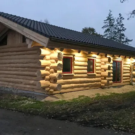 3 Bedroom Lovely In Дом отдыха *